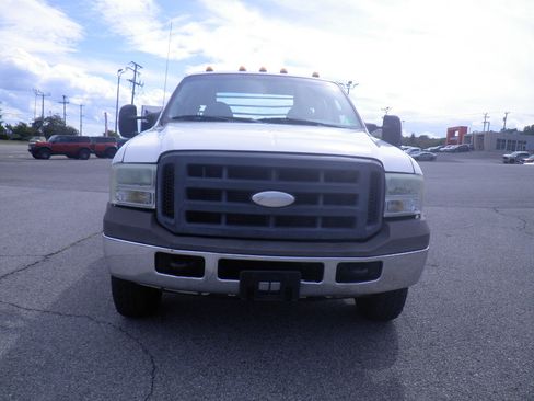 Used 2005 Ford F350 4x4 SuperCab DRW Super Duty image 2