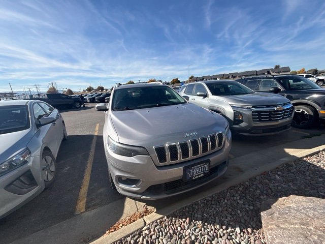 Used 2019 Jeep Cherokee Limited w/ Technology Group AWD/4WD image 17