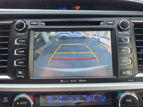 Used 2016 Toyota Highlander Limited Platinum image 19