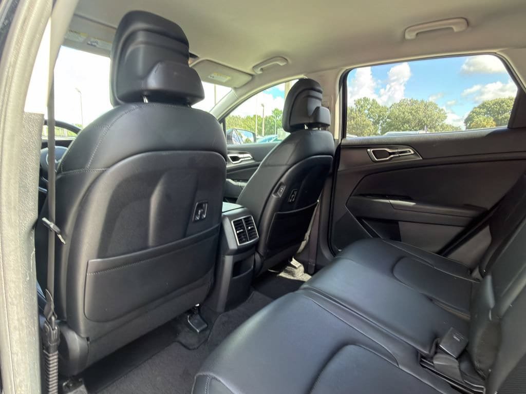 Certified 2023 Kia Sportage EX FWD image 17