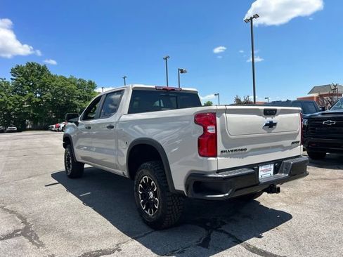 New 2026 Chevrolet Silverado 1500 ZR2 w/ LPO, Dark Essentials Package AWD/4WD image 4