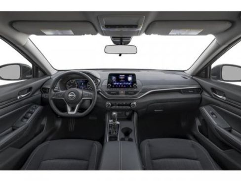Used 2025 Nissan Altima 2.5 SV FWD image 10