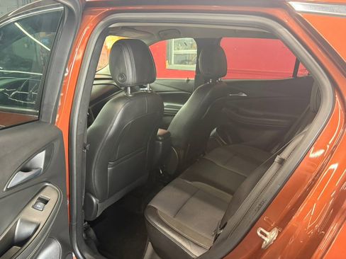 Used 2021 Buick Encore GX Preferred w/ Cold Weather Comfort Package image 12