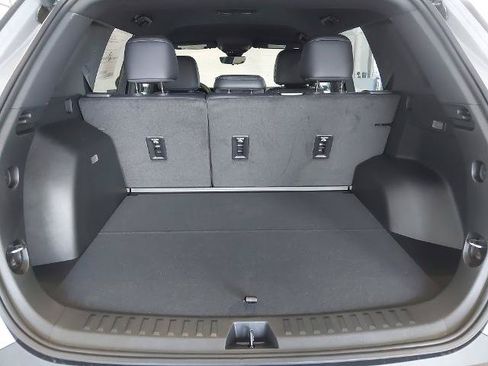 New 2026 Chevrolet Equinox LT w/ Convenience Package II FWD image 27