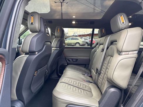 Used 2023 Rivian R1S Adventure image 36