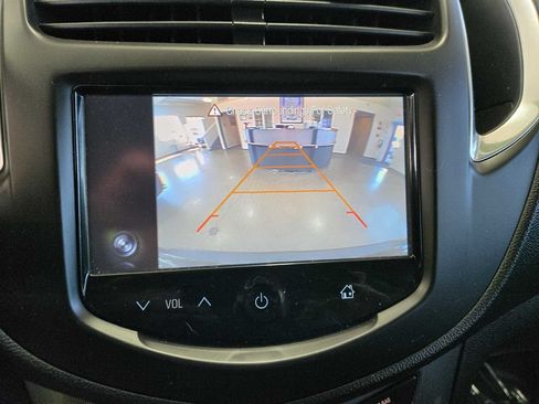 Used 2016 Chevrolet Trax LTZ w/ Midnight Edition AWD/4WD image 19