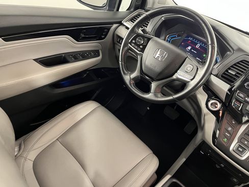 Used 2022 Honda Odyssey Touring image 9