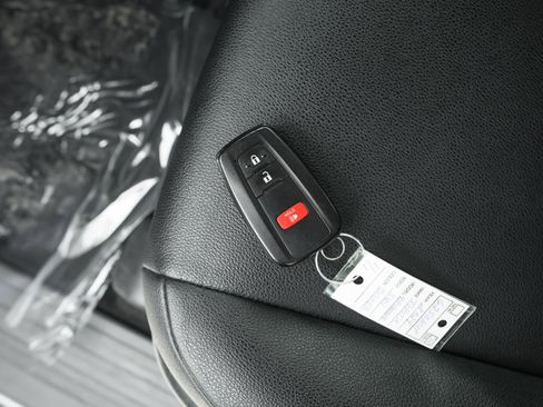 Used 2024 Toyota 4Runner TRD Off-Road Premium image 42