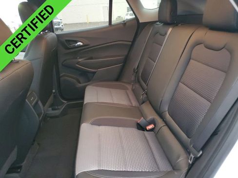 Certified 2025 Chevrolet Trax LT w/ Driver Confidence Package image 24