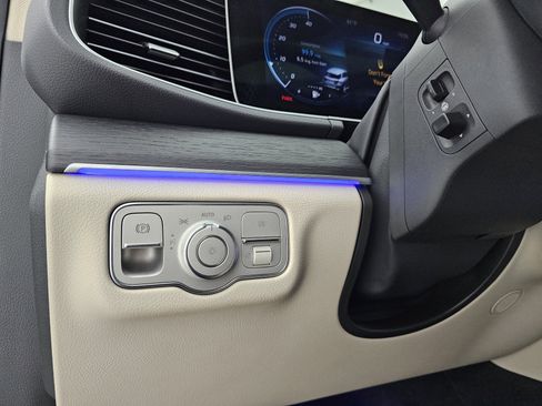 Certified 2020 Mercedes-Benz GLE 350 4MATIC image 8