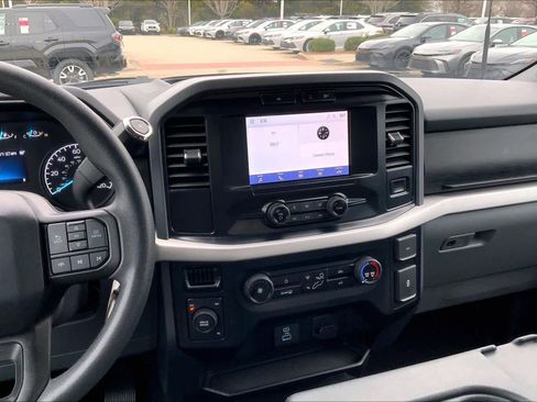 Used 2023 Ford F150 XLT image 7
