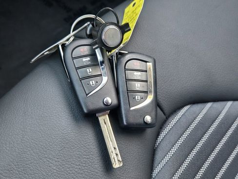 Used 2024 Toyota Camry SE image 17