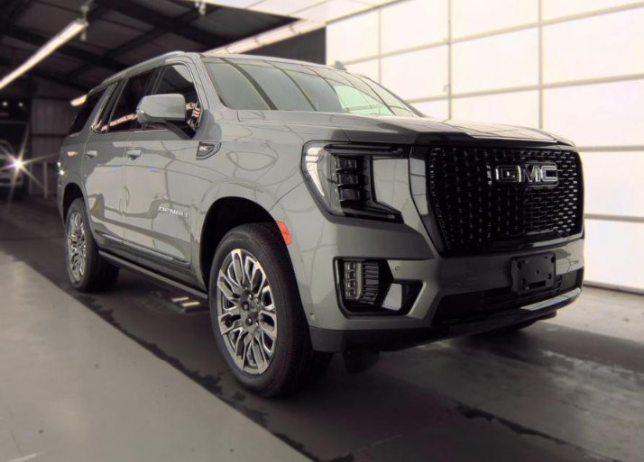 Used 2023 GMC Yukon Denali w/ Max Trailering Package AWD/4WD image 2