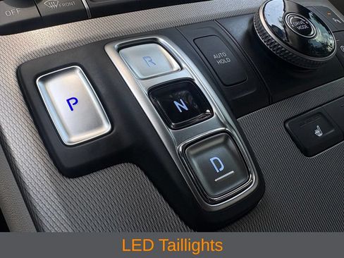 Used 2022 Hyundai Palisade SEL w/ Premium Package FWD image 16