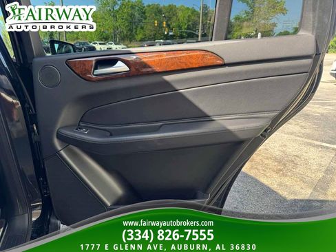 Used 2018 Mercedes-Benz GLS 450 4MATIC image 30