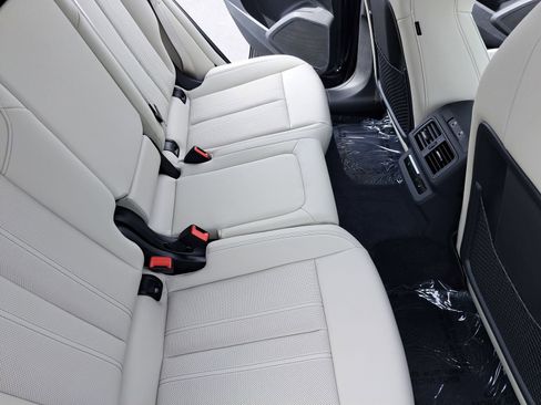 New 2025 Audi Q5 Prestige image 11