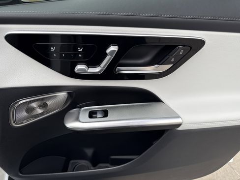 New 2026 Mercedes-Benz GLC 300 image 17