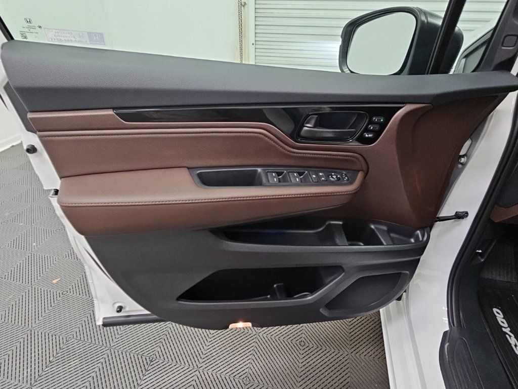 New 2027 Honda Odyssey Touring image 31