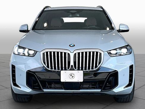 Used 2026 BMW X5 xDrive40i w/ M Sport Package AWD/4WD image 3