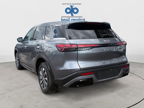 Used 2023 INFINITI QX60 Pure AWD/4WD image 3