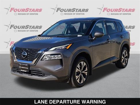 Used 2021 Nissan Rogue SV image 9