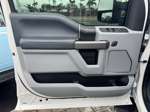 Used 2022 Ford F450 Limited w/ FX4 Off-Road Package image 21