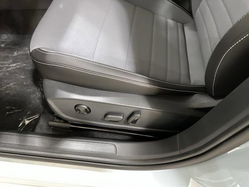 New 2026 Volkswagen Jetta SE FWD image 16