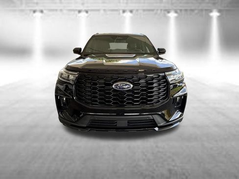 Used 2026 Ford Explorer ST-Line w/ ST-Line Street Pack RWD image 10