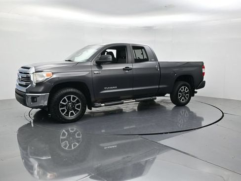 Used 2017 Toyota Tundra SR5 w/ TRD Off Road Package AWD/4WD image 5