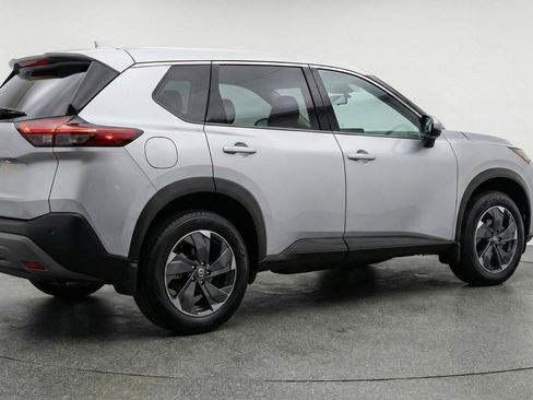 Used 2025 Nissan Rogue SV FWD image 9