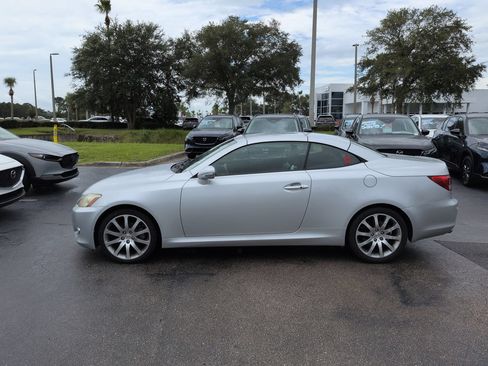 Used 2010 Lexus IS 250C RWD image 7