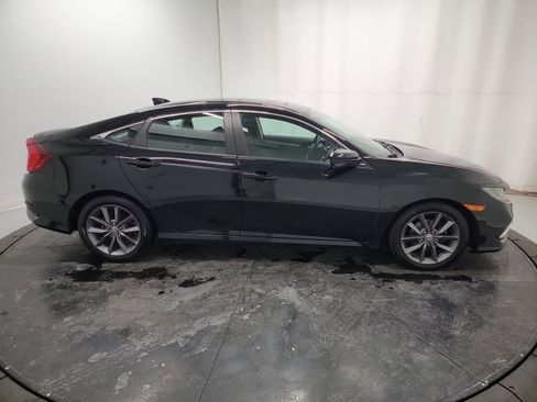 Used 2019 Honda Civic EX image 11