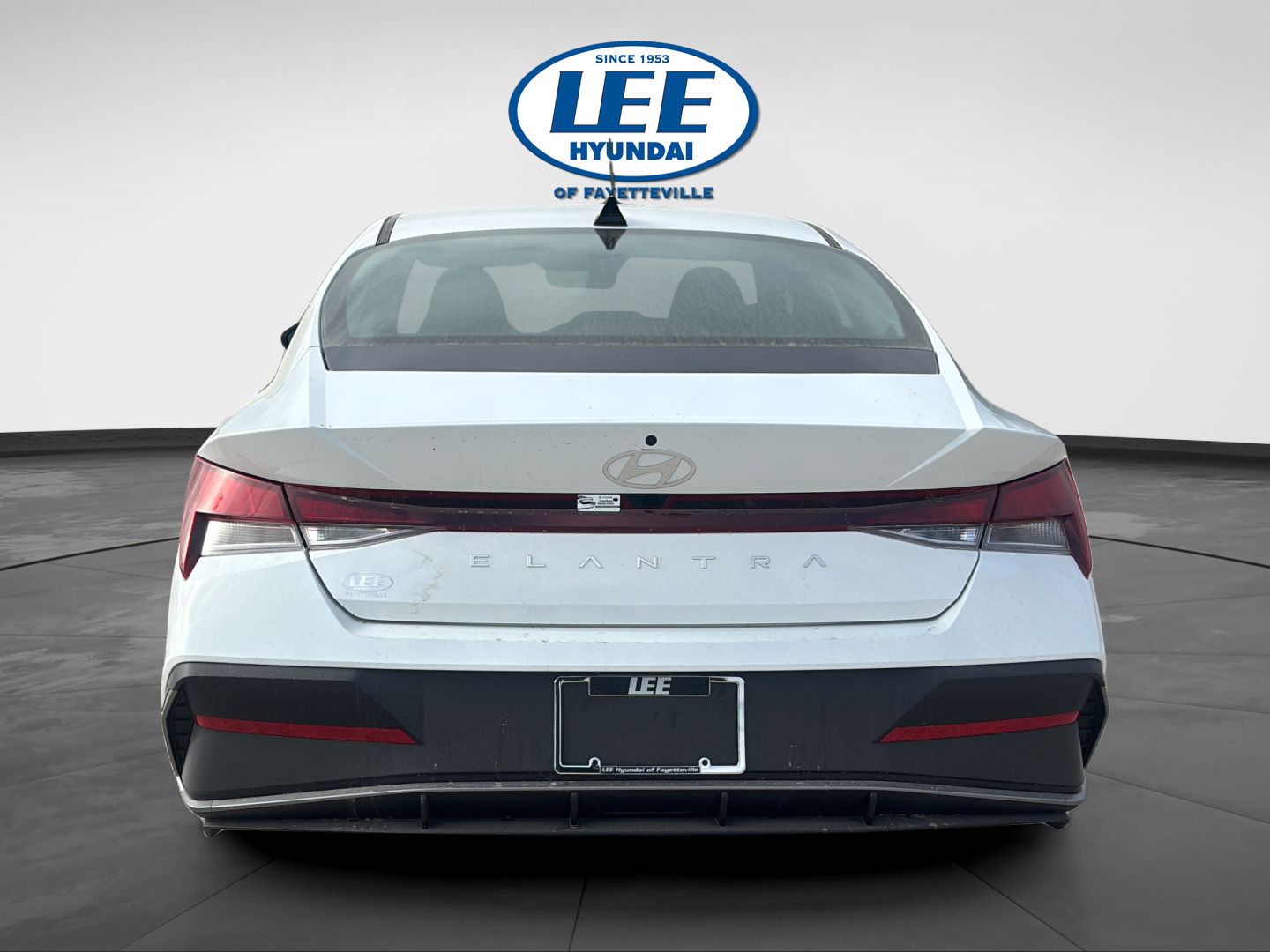 Certified 2026 Hyundai Elantra SE FWD image 5