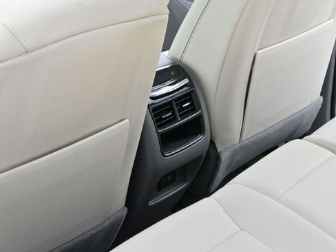 Used 2025 Cadillac XT5 Premium Luxury w/ Technology Package image 33