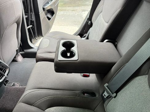Used 2016 Jeep Cherokee Sport FWD image 14