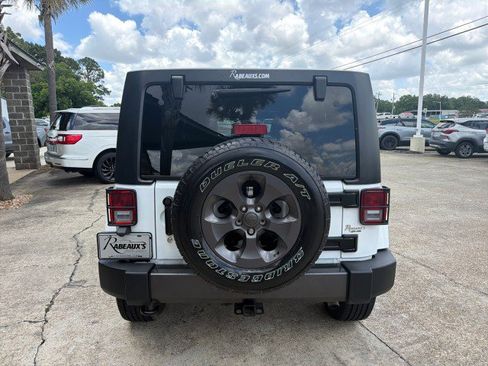 Used 2017 Jeep Wrangler Unlimited Sport AWD/4WD image 5
