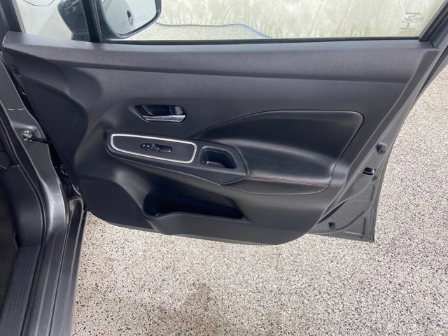 Used 2024 Nissan Versa SR FWD image 16