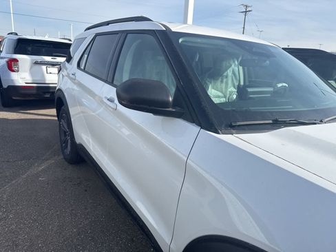 New 2026 Ford Explorer Active w/ Active Comfort Package AWD/4WD image 16