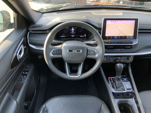Used 2023 Jeep Compass High Altitude AWD/4WD image 24