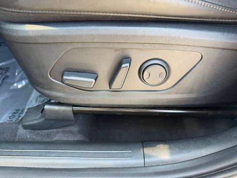 Used 2024 Kia Sorento S FWD image 23