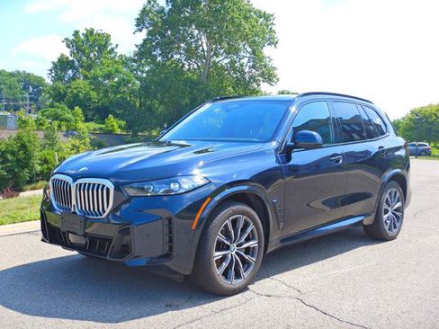 Used 2026 BMW X5 xDrive40i w/ M Sport Package AWD/4WD image 1