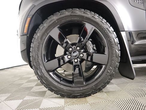 Used 2024 Land Rover Defender 110 Carpathian Edition image 30