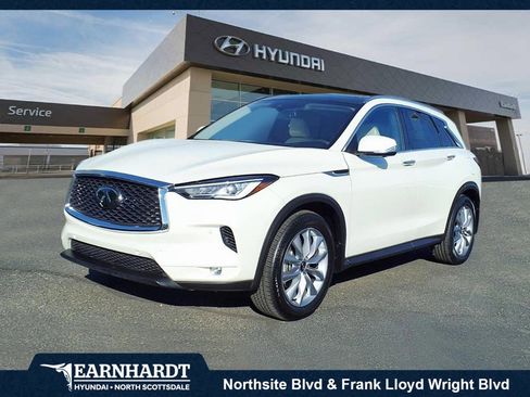 Used 2022 INFINITI QX50 Essential image 1