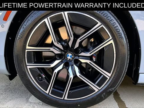 Used 2025 BMW 740i xDrive image 11