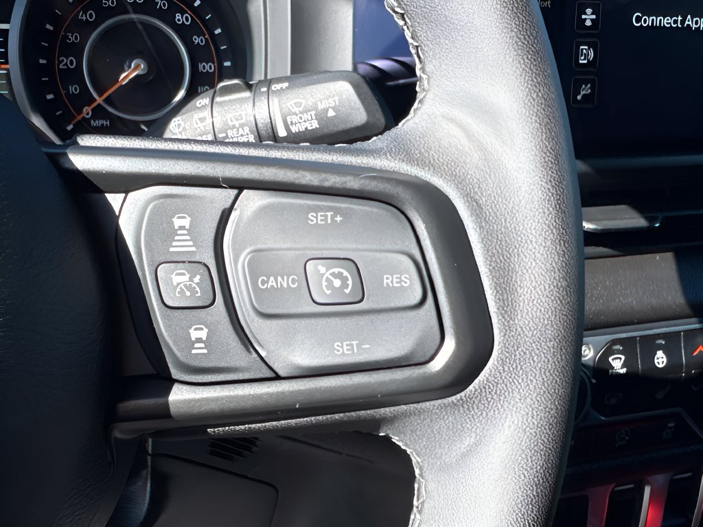 Used 2025 Jeep Wrangler Sport AWD/4WD image 15