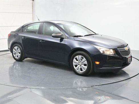 Used 2014 Chevrolet Cruze LS image 22