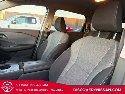 Certified 2023 Nissan Rogue SV image 13