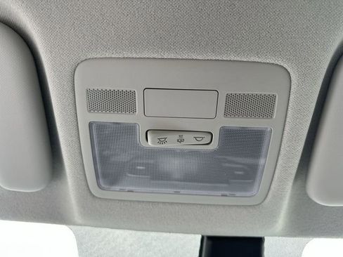New 2026 Hyundai Venue SEL FWD image 25