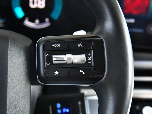 Used 2024 Hyundai Santa Fe SEL image 35