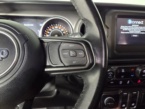 Certified 2021 Jeep Wrangler Willys image 14